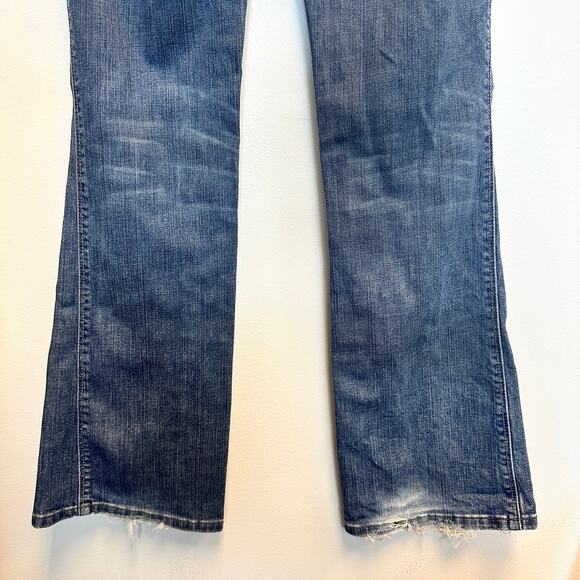 Joe’s Jeans Provocateur Petite Low-Rise Bootcut in Klum Distressed Medium Wash - Picture 8 of 10
